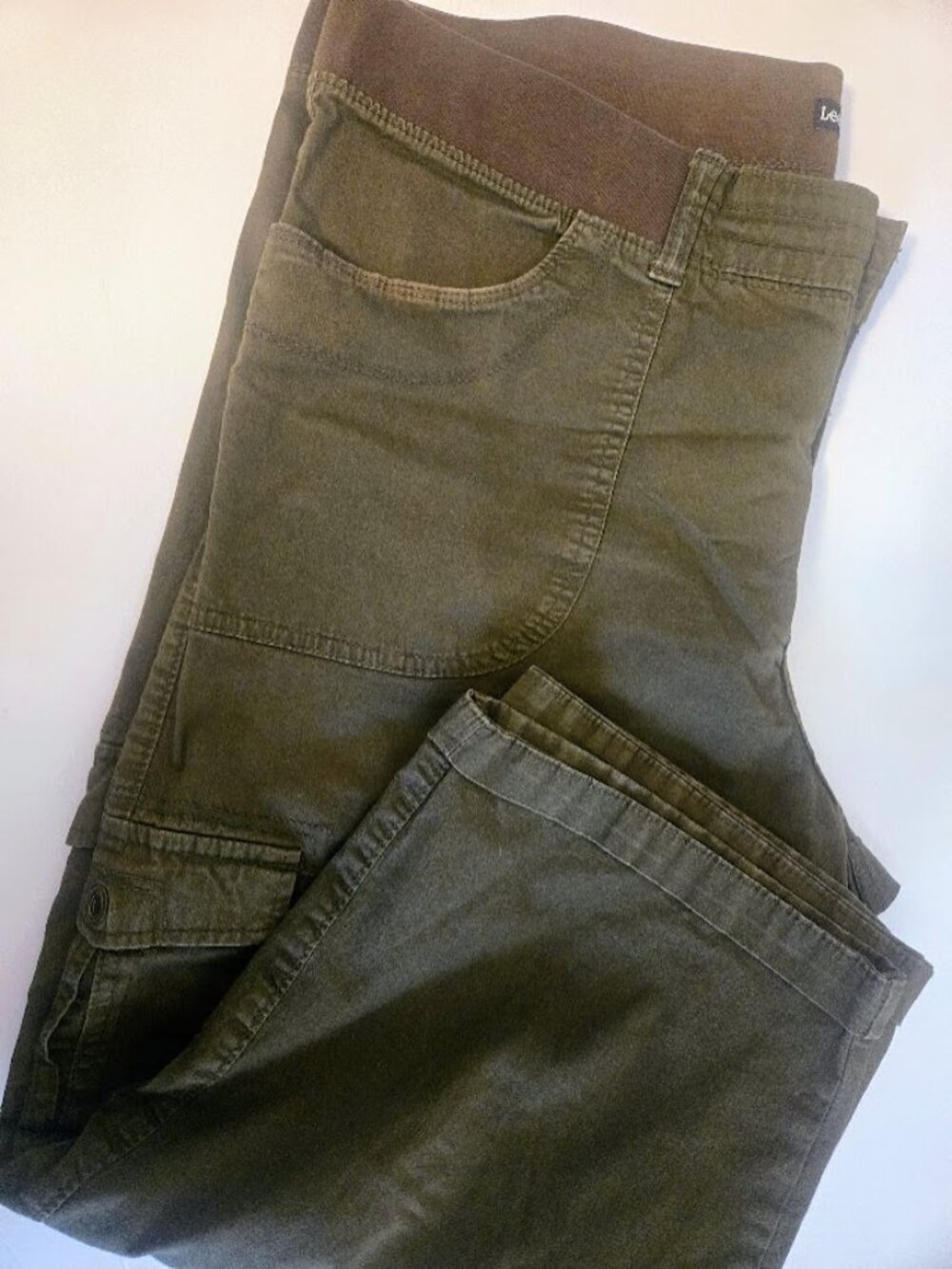 Lee green relaxed fit cargo capris Size 16